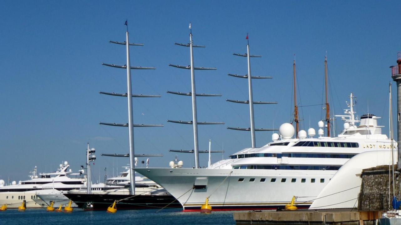 Crew Lighthouse Vandrarhem Antibes Exteriör bild