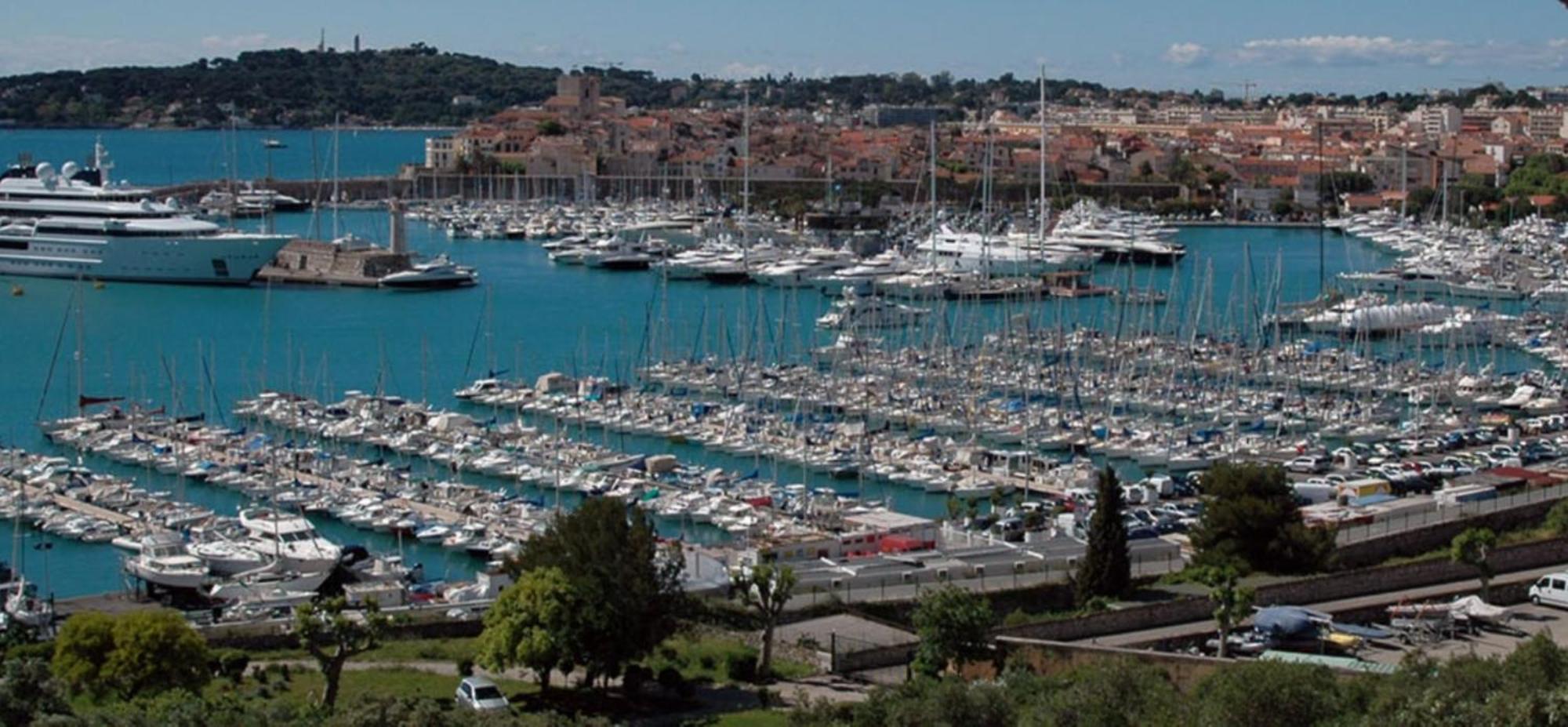 Crew Lighthouse Vandrarhem Antibes Exteriör bild